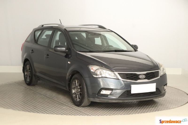 Kia Ceed  Kombi 2010,  1.4 benzyna - Na sprzedaż za 17 999 zł - Zabrze