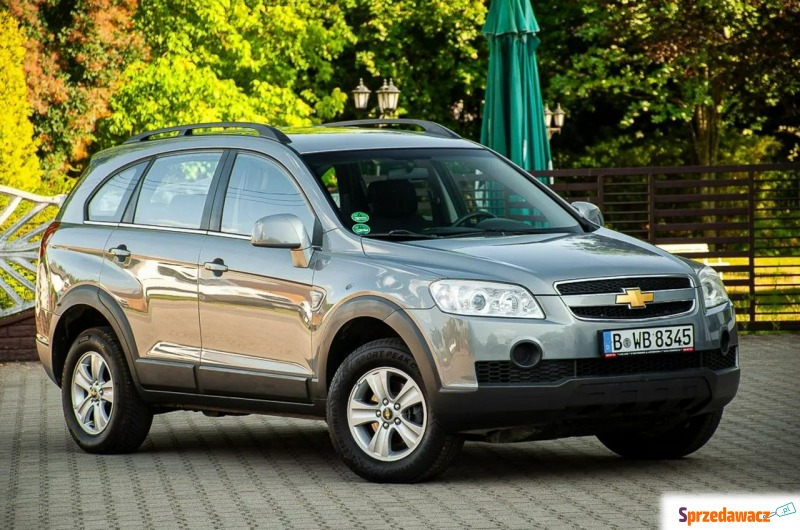 Chevrolet Captiva  SUV 2009,  2.4 benzyna - Na sprzedaż za 22 900 zł - Ostrów Mazowiecka