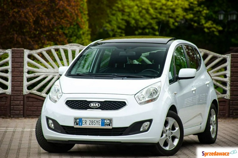 Kia Venga  Hatchback 2013,  1.4 benzyna - Na sprzedaż za 25 900 zł - Ostrów Mazowiecka