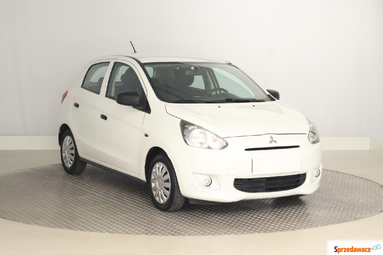 Mitsubishi Space Star 2015
