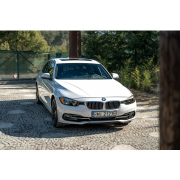 BMW Seria 3  Sedan/Limuzyna 2017,  2.0 benzyna, automat - Na sprzedaż za 59 777 zł - Ropczyce - zdjęcie 5