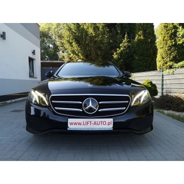 Mercedes - Benz  2018,  2.0 diesel, automat - Na sprzedaż za 79 900 zł - Strzegom - zdjęcie 2