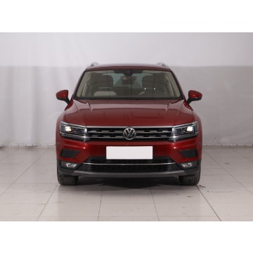 Volkswagen Tiguan  SUV 2017,  2.0 benzyna, automat - Na sprzedaż za 81 999 zł - Siedlce - zdjęcie 2