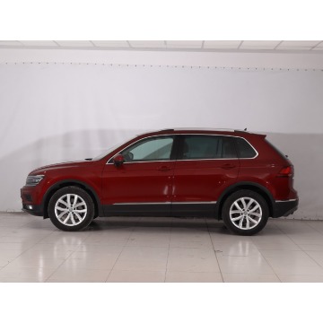 Volkswagen Tiguan  SUV 2017,  2.0 benzyna, automat - Na sprzedaż za 81 999 zł - Siedlce - zdjęcie 4