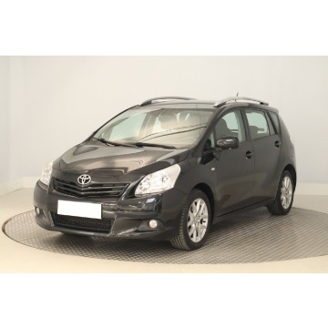 Toyota Verso  SUV 2010,  1.8 benzyna, automat - Na sprzedaż za 35 999 zł - Zabrze - zdjęcie 3