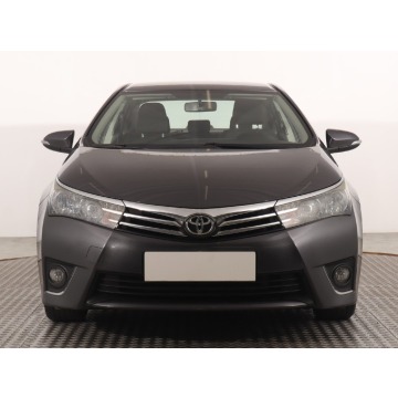 Toyota Corolla  Liftback 2013,  1.6 benzyna - Na sprzedaż za 37 499 zł - Katowice - zdjęcie 2
