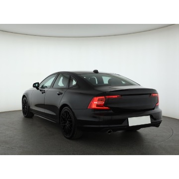 Volvo S90  Liftback 2018,  2.0 benzyna, automat - Na sprzedaż za 85 999 zł - Piaseczno - zdjęcie 5