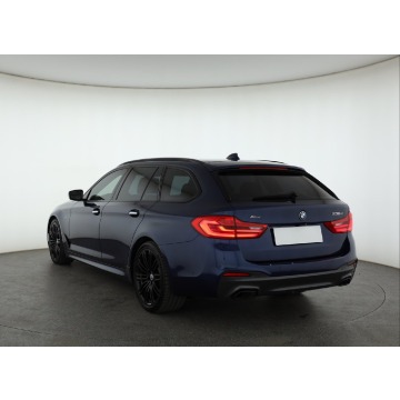 BMW Seria 5  Kombi 2017,  3.0 diesel, automat - Na sprzedaż za 94 999 zł - Piaseczno - zdjęcie 5