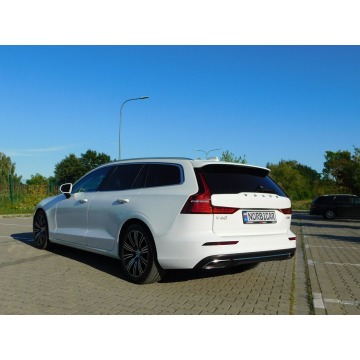 Volvo V60  Kombi 2020,  2.0 diesel, automat - Na sprzedaż za 79 980 zł - Żyrardów - zdjęcie 3