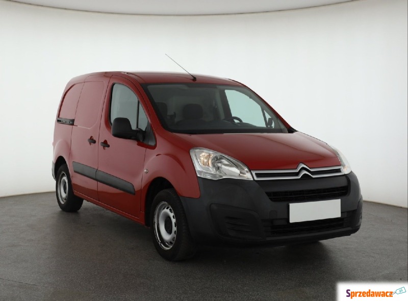 Citroen Berlingo  Pick-up 2017,  1.6 diesel - Na sprzedaż za 29 999 zł - Piaseczno