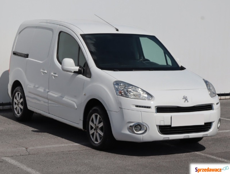 Peugeot Partner  Pick-up 2015,  1.6 diesel, automat - Na sprzedaż za 23 999 zł - Lublin