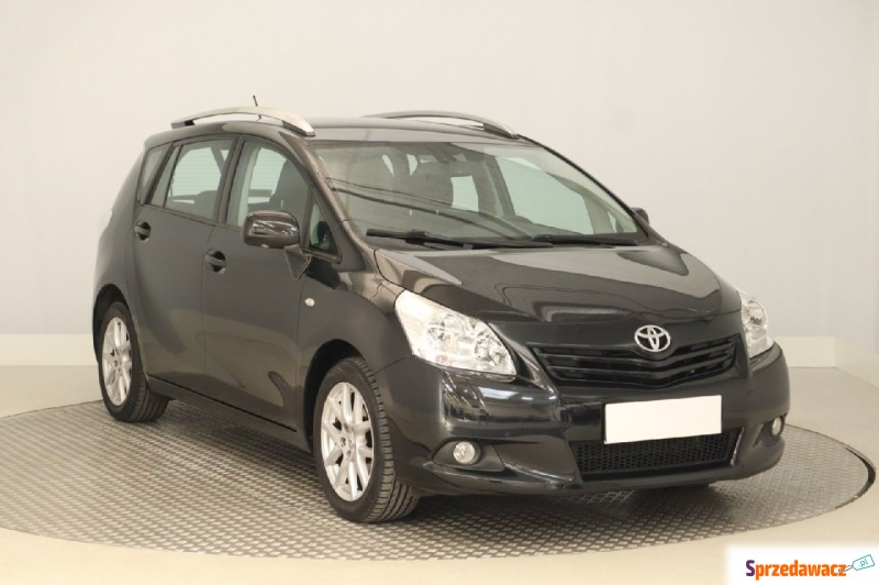 Toyota Verso  SUV 2010,  1.8 benzyna, automat - Na sprzedaż za 35 999 zł - Zabrze